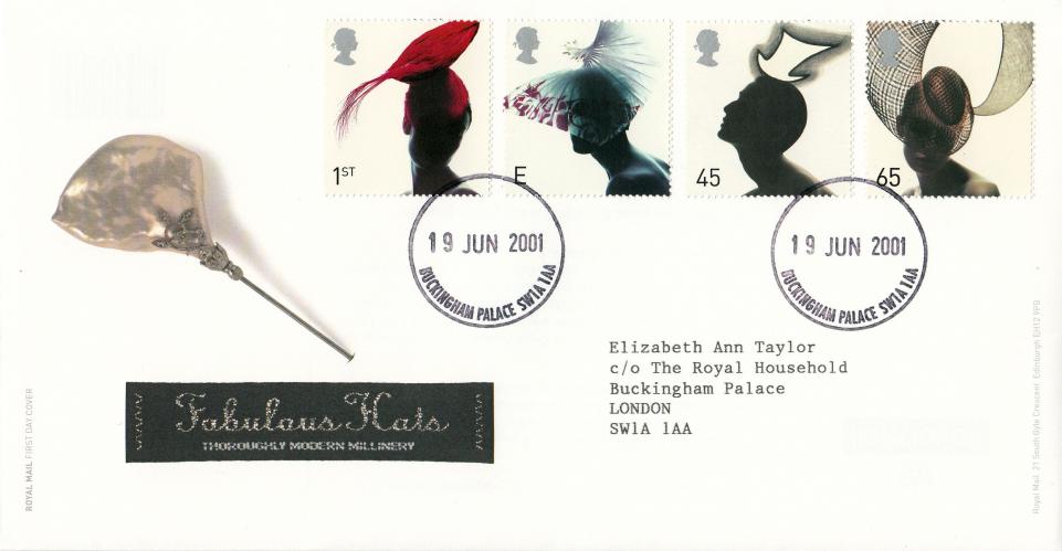 2001 (06) Hats - RM - Buckingham Palace CDS