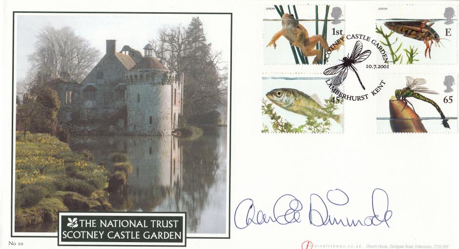 2001 (07) Pondlife - Internet Official - Signed by Charlie Dimmock