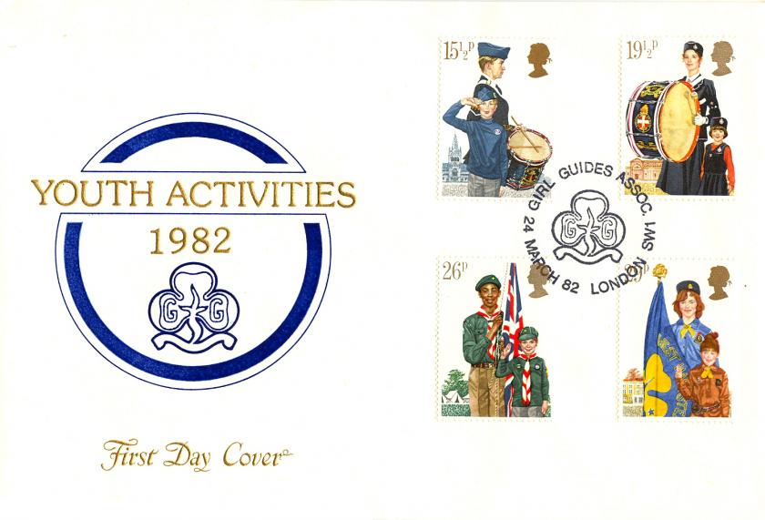 1982 (03) Youth - Cotswold 'Girl Guides Association' Official