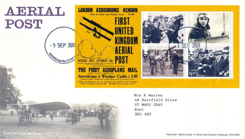 2011 (09) Aerial Post - RM - Buckingham Palace CDS