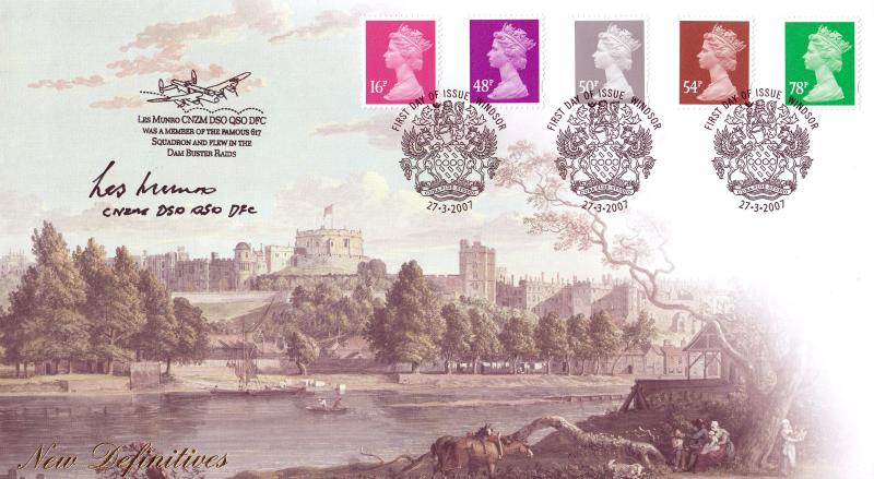 2007 (03) New Definitives (16p+48p+50p+54p+78p) - Internet 'Windsor Castle View' Cover - Windor (Arms) H/S - Signed by Les Munro DSO DFC