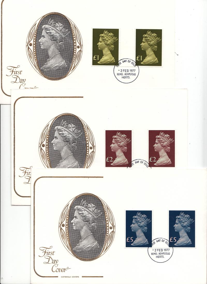 1977 (02) Large Format Machin High Values - Cotswold - GUTTER PAIRS - Hemel Hempstead FDI