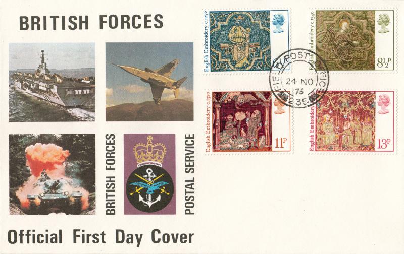 1976 (11) Christmas - Forces BFPS cover - Field PO 235 CDS