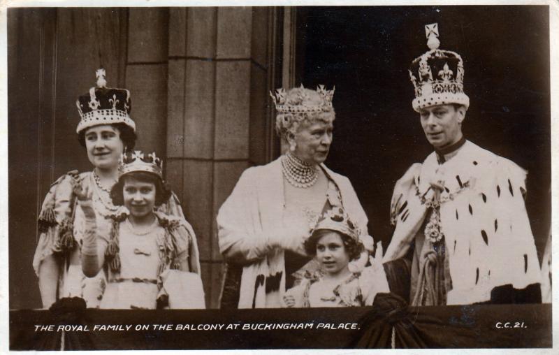 2002 (04) Queen Mother - 1937 B&W Coronation Postcard - Queen Mother, London SW1 H/S